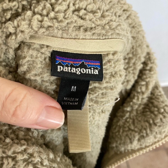 Patagonia tan teddy bear pullover medium - Picture 4 of 5